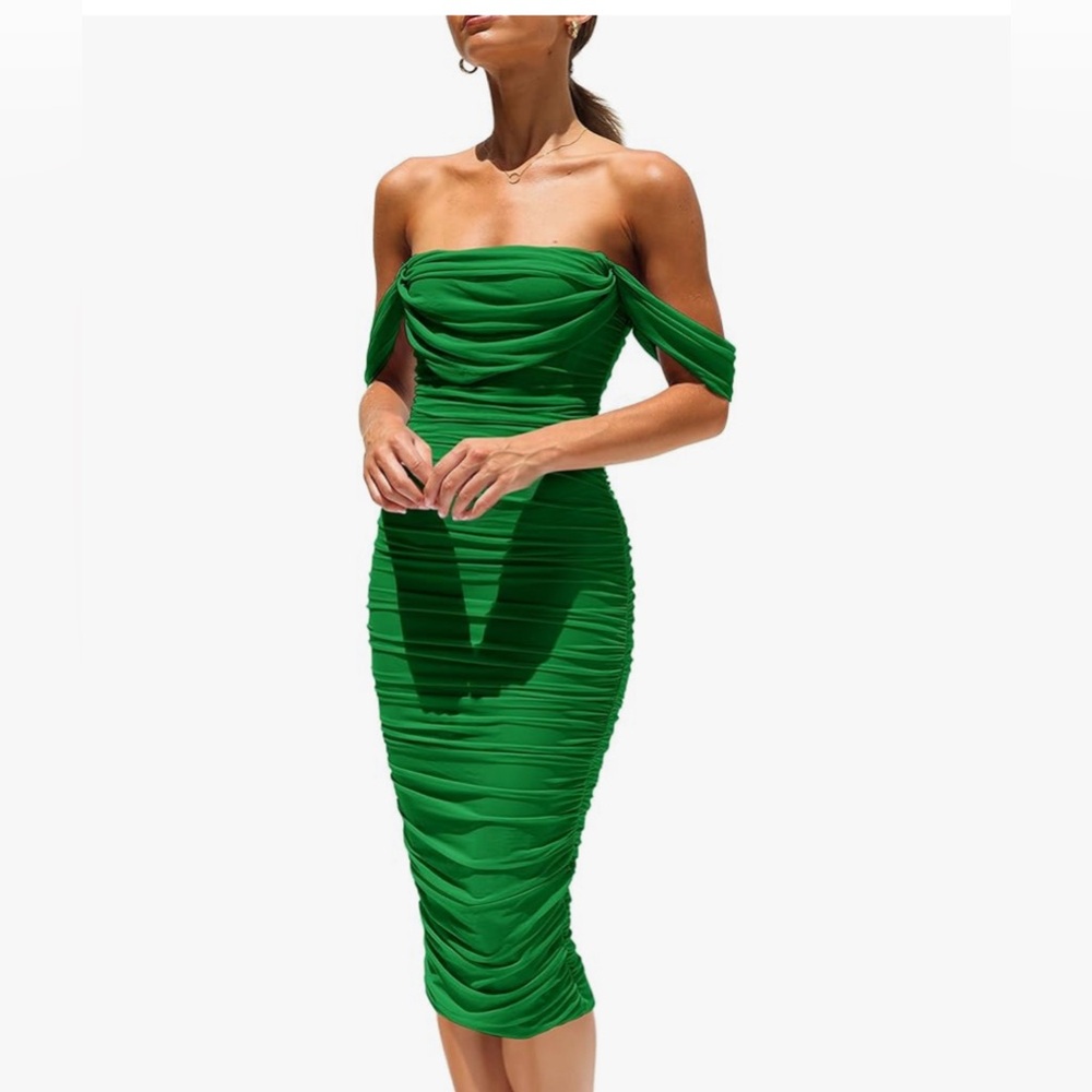 PRETTYGARDEN Off The Shoulder Ruched Bodycon Dress. Size Medium. Unworn w/tags